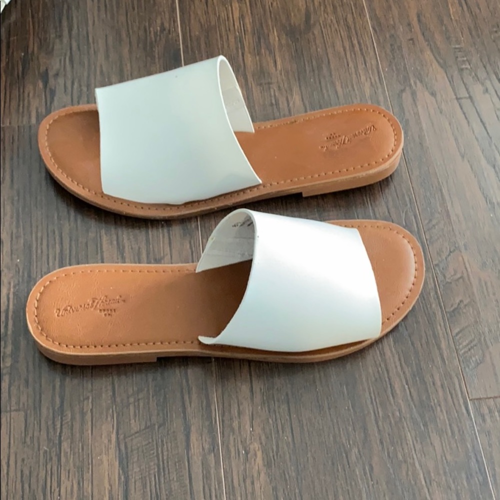NWOT Sliders